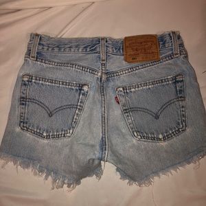 Levi high waisted shorts